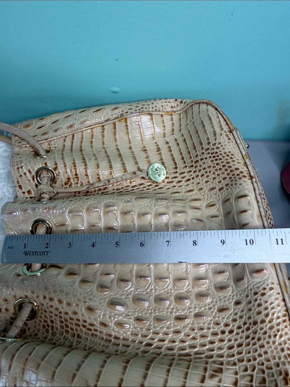 Brahmin Beige Croc-Embossed Drawstring Shoulder Bag with Matching Wallet - Picture 13 of 17